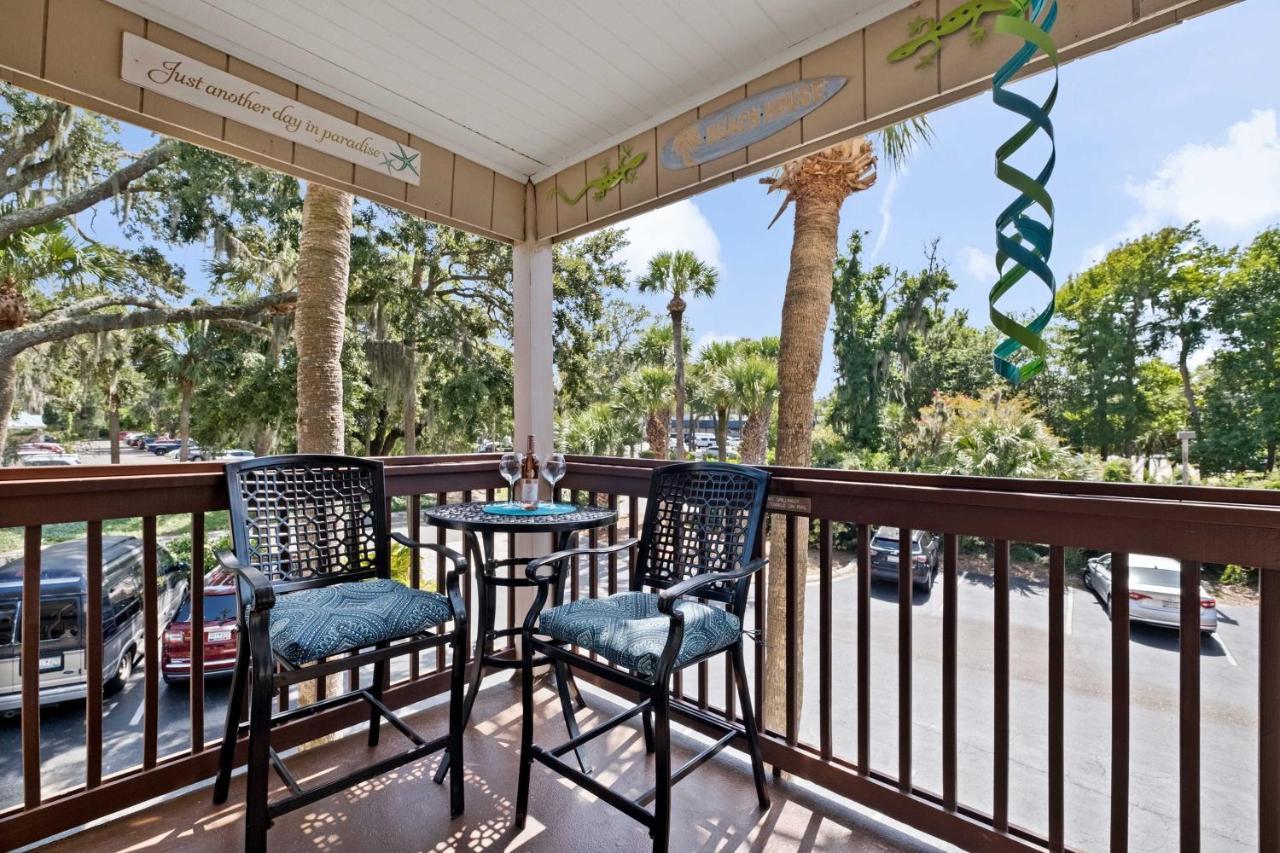 Villa With Prime Location Walk To Beach And Coligny! Hilton Head Island Exterior photo